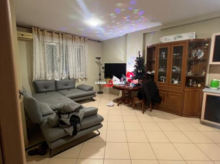 Appartamento in affitto 2+1+2wc con Posto Auto vicino a Kodres Diellit, Tirana (ID 42215463)