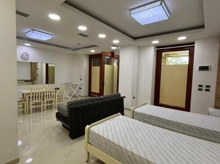 Jepet me qira garsoniere 45 m²,