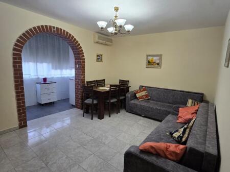 APARTAMENT 2+1 PER QERA TEK PAZARI I RI