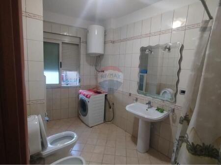 APARTAMENT 2+1 ME QIRA- RRUGA E DURRESIT