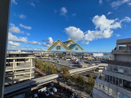 Apartament 2+1+2 në shitje te Rruga e re e Portit!