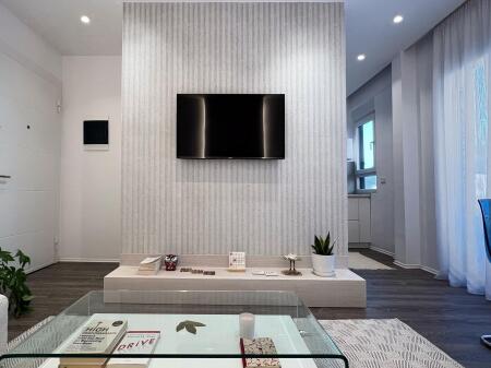 Apartament 1+1 ne shitje , Blloku i Ambasadave