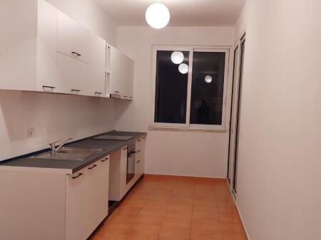 For rent Apartment 2+1+2, Astir Fratari complex opposite the Playground 450 Thousand lek