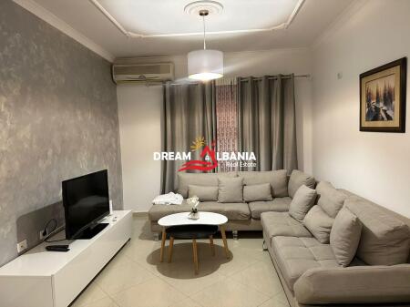 Appartamento 1+1 in affitto vicino a Villa L ad Astir, Tirana (ID 42111507)