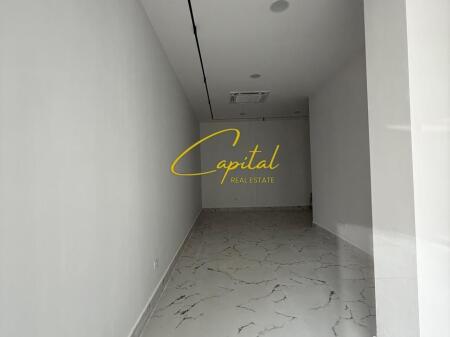 AMBIENTE COMMERCIALE IN AFFITTO 40 M2 CENTRO 900 EURO