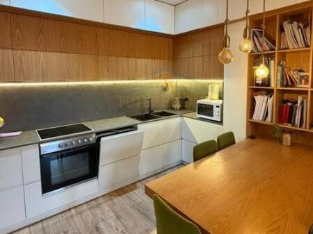 Shitet, Apartament 2+1, Rruga Gramoz Pashko.