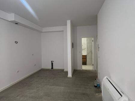 Apartment 2+1+2+storage for rent at Aura complex, Dritan Hoxha Street.