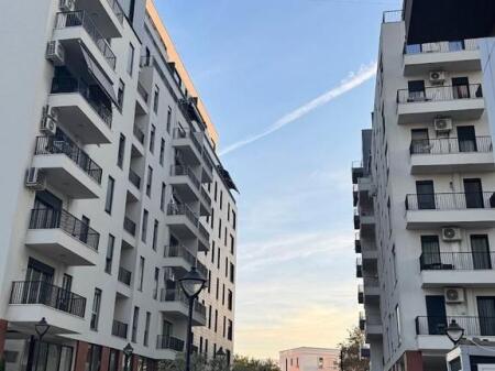 Apartament 2+1+2+garderobe per shitje te “Trio Tower Residence”