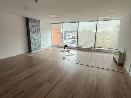 OFFICE FOR RENT 48 M2 ETC 1,450 EURO