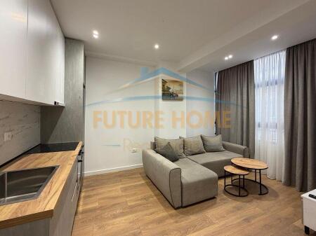 Qera, Apartament 1+1, Komuna e Parisit, Tiranë