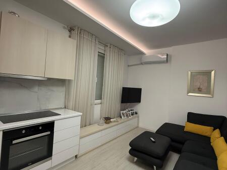 Shkolla Baletit Tregu Elektrik Jepet Apartament 1+1 Me Qera