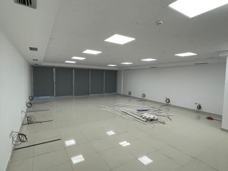 Office for rent 396 meters at Libri Universitar!