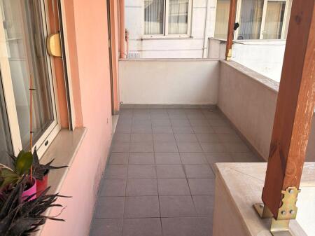 Shitet apartamenti 2+1 ne Fresk