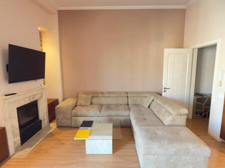 For sale 2+1+2+veranda at Kompleksi Fz, Liqeni i thate.