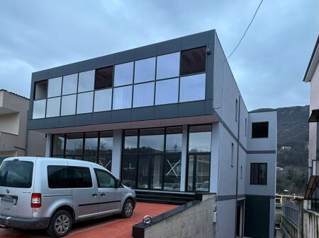 BUSINESS BUILDING FOR RENT 700 M2 TEG 4500 EURO