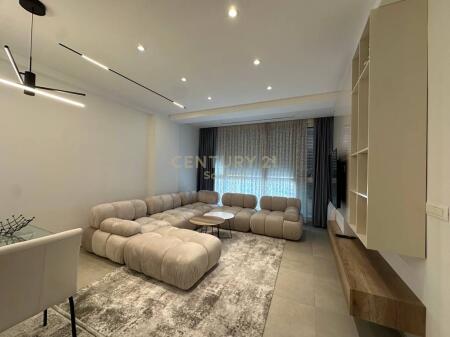 Apartament 2+1 për Qira – Unaza e Re