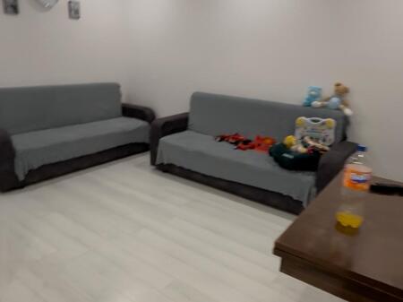 hyrje me qera afer spitalit