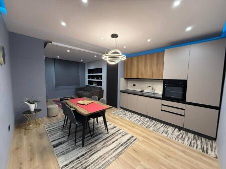 Appartamento 2+1 in affitto ad Astir.