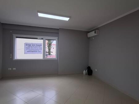 APPARTAMENTO 2+1 IN AFFITTO PER UFFICI - DI FRONTE AL PARLAMENTO. 800 euro