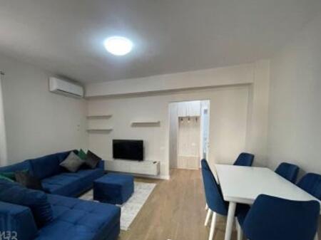 APARTAMENT 1+1 ME QIRA SHESHI SKËNDERBEJ, PRANE KAFE FLORA