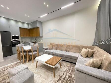 Qera, Apartament 2+1, Rruga Fuat Toptani Tiranë. 800 €