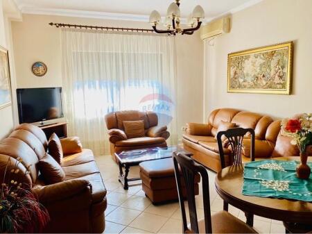 Apartament per qera 2+1+2 tek 21 Dhjetori