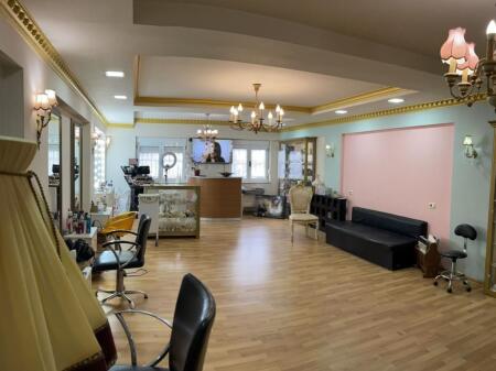 🏢Tek Piazza,Rruga Sulejman Pasha jepet me qera ambient biznesi,duplex me siperfaqe 130m2, Bosh,  1,500Euro (Neto)