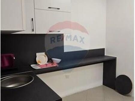 Locale per ufficio in affitto, in una posizione top, nel centro di Tirana