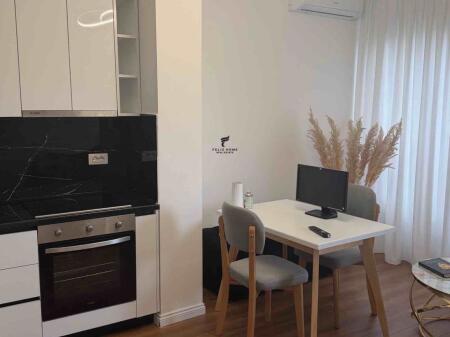 APARTAMENT ME QERA 1+1 STACIONI I TRENIT 65.000 LEKE