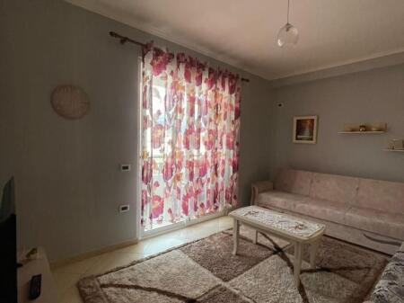 Jepet me qera apartmenti 1+1 ne Yzberisht