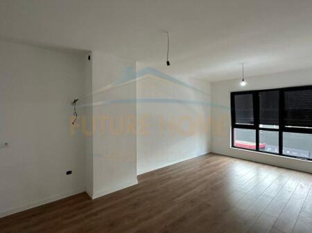 Affitto, Appartamento 2+1+2, Comune di Parigi, Tirana