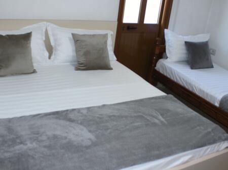 Apartament me Qera, Tirane