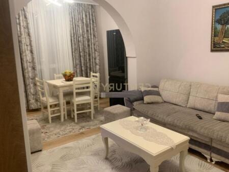 Ofrojm apartament 2+1 per Shitje ne Kinostudio