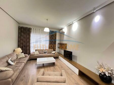 Qera, Apartament 1+1, Kopshti Botanik, Tiranë.