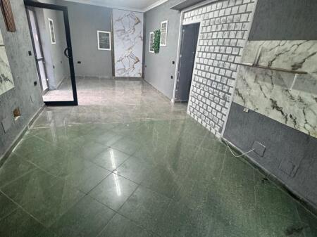 Business premises for rent at 21 Dhjetori