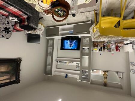 Jepet me qira shtëpi private 1+1 – Kati 0, shumë pranë Rrugës Bardhyl