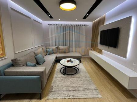 Qera, Apartament 2+1, Oxhaku, Tiranë.