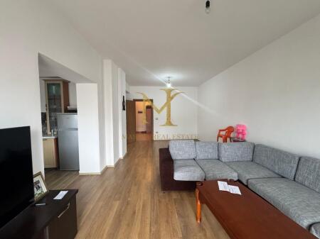 Apartment for rent in Durres, Train Station, 2+1+2+balcony