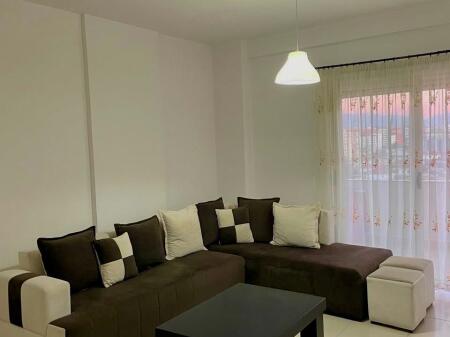 Jepet me qira 3+1 ne Yzberisht