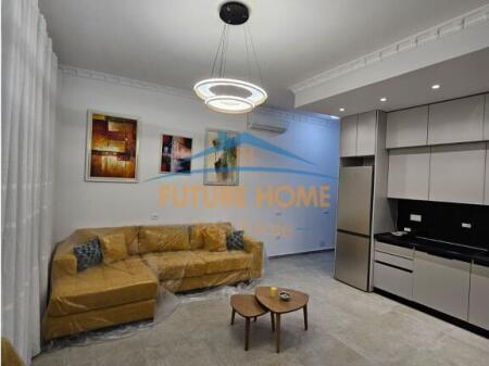 Qera, Apartament 2+1+2, Qendër, Tiranë