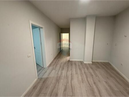 APARTAMENT 2+1 ME QIRA PER ZYRE