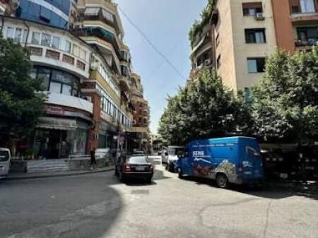 For rent 2+1+2, near 21 Dhjetori