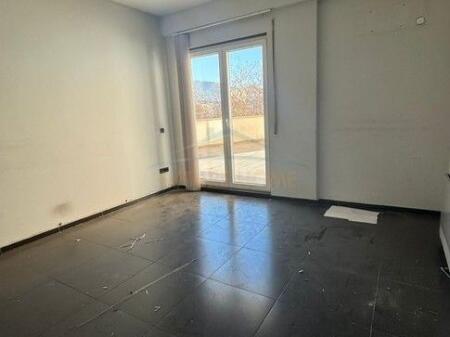 Qera, Ambient për Zyra, Bulevardi Gjergj Fishta, Tiranë.