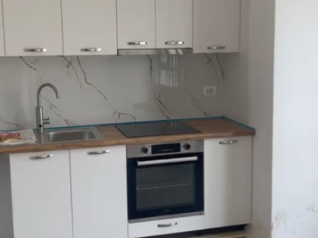 APARTAMENT ME QERA 2+1 5 MAJ 43.000 LEKE