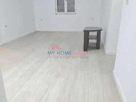 Zyre me qera 21 Dhjetori Tirane