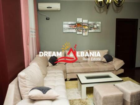 Apartament 2+1 me qera tek sheshi Willson prane Proper Pizza ne Tirane (ID 4221795 )