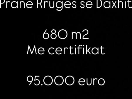 Shitet toke ne Farke prane Rruges se Daxhit