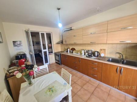 APARTAMENT 4+1+2 TEK SHKOLLA P.NINI!