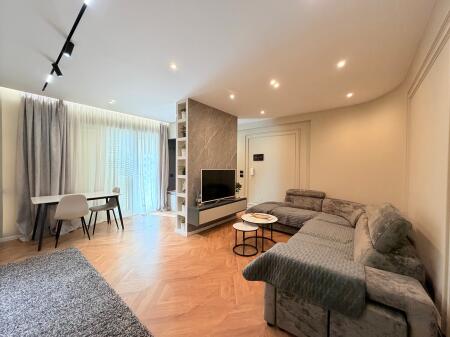 Shitet SUPER APARTAMENT 1+1 tek Rezidenca "Kodra e Diellit"