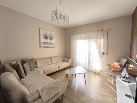 APARTAMENT 2+1 PER QIRA NE MISTO MAME!
